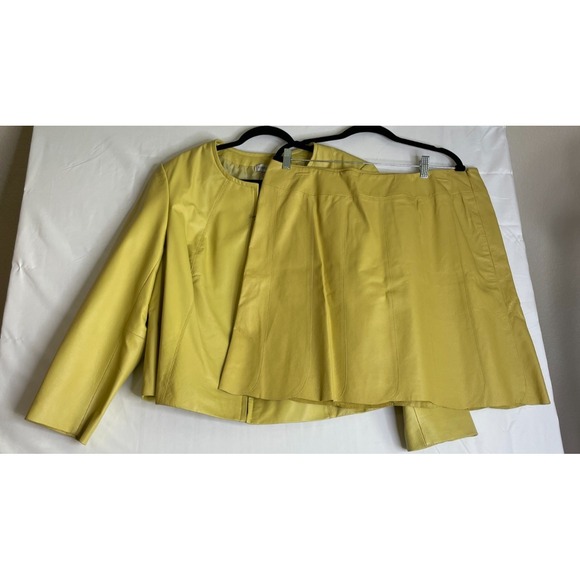 Newport News Womens 18W Yellow Gold Leather Skirt Full Zip Jacket Preppy Retro - Picture 1 of 15